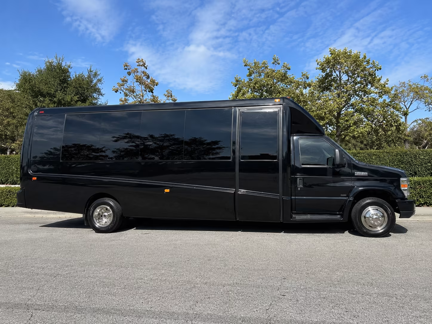 costa mesa government meeting and conference shuttles