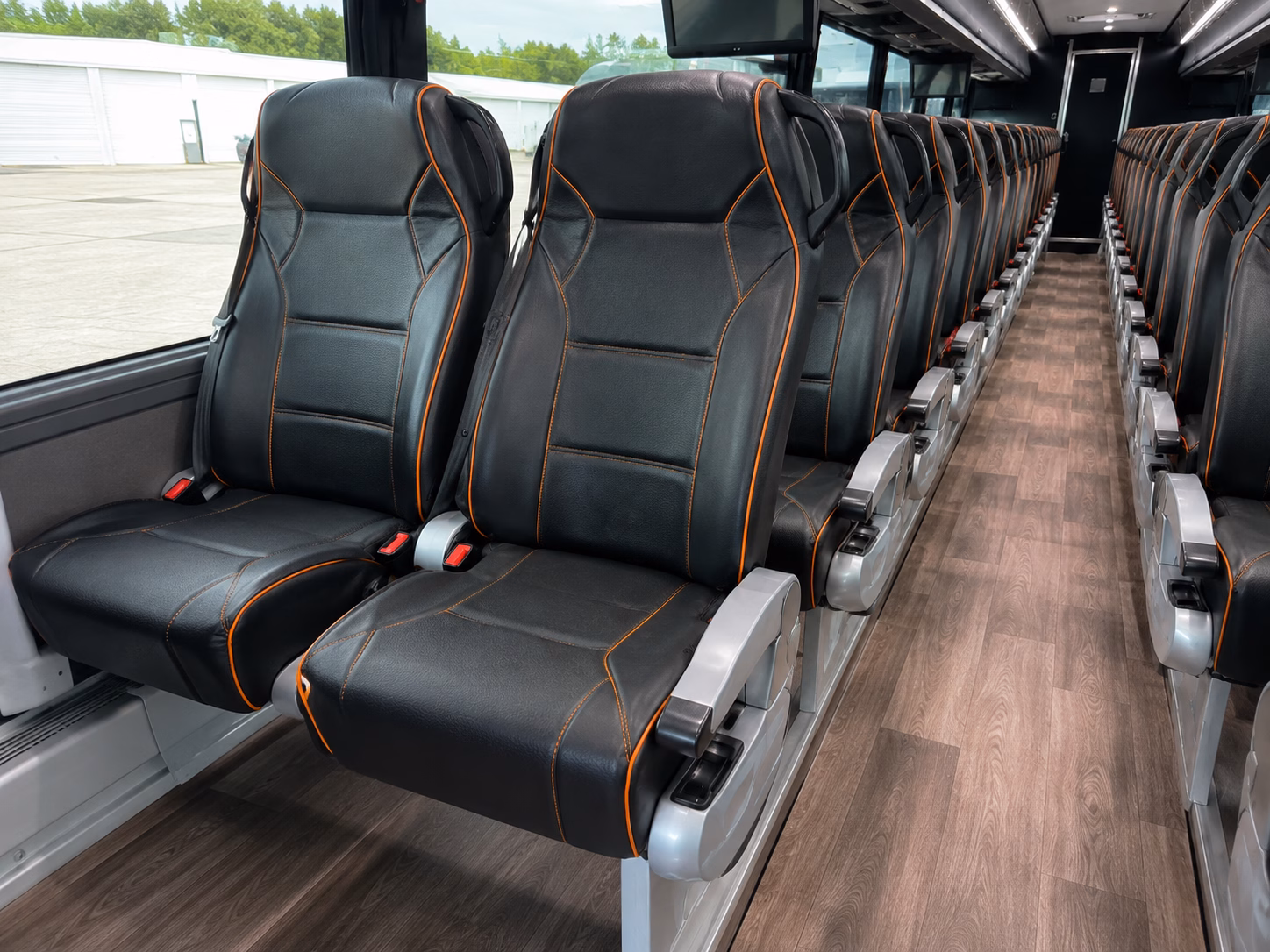 private charter buses for layovers in costa mesa